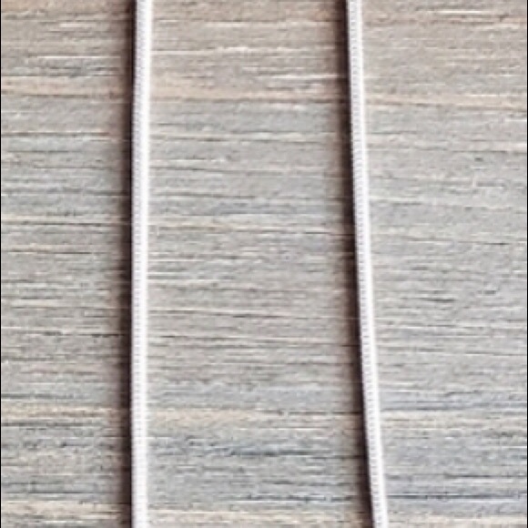 Handmade Burnt Rose Petals & Copper Flakes Pressed Flower Resin Square Necklace - Picture 13 of 13